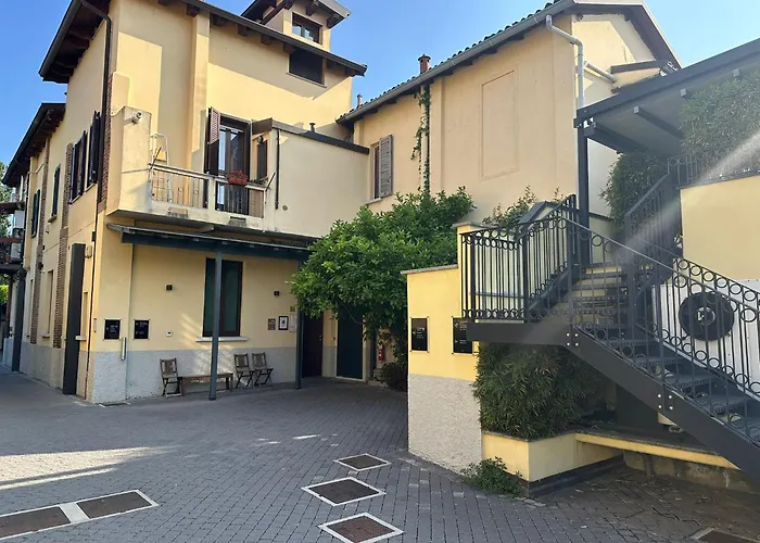 Versoverde Alzaia Naviglio Grande Milano